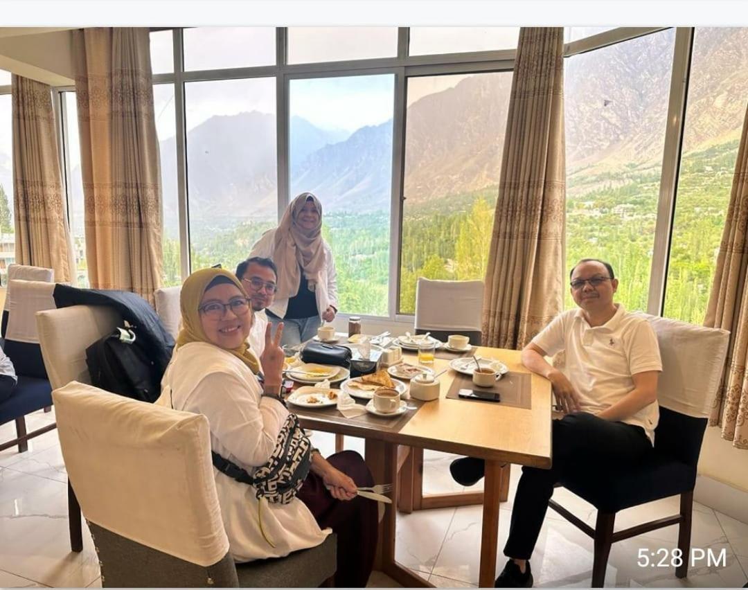 Hilltop Hotel, Hunza Karimabad  Luaran gambar
