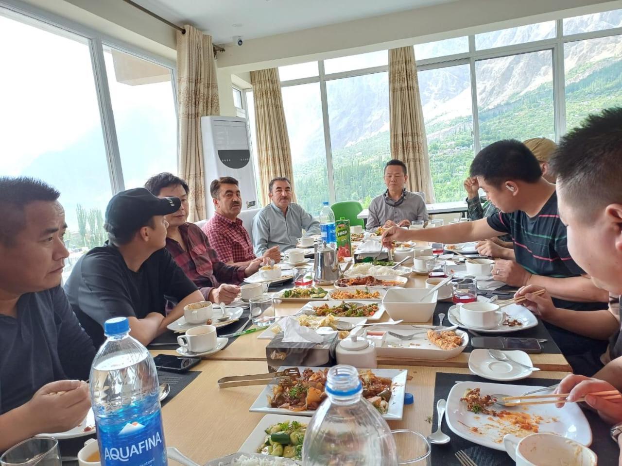 Hilltop Hotel, Hunza Karimabad  Luaran gambar