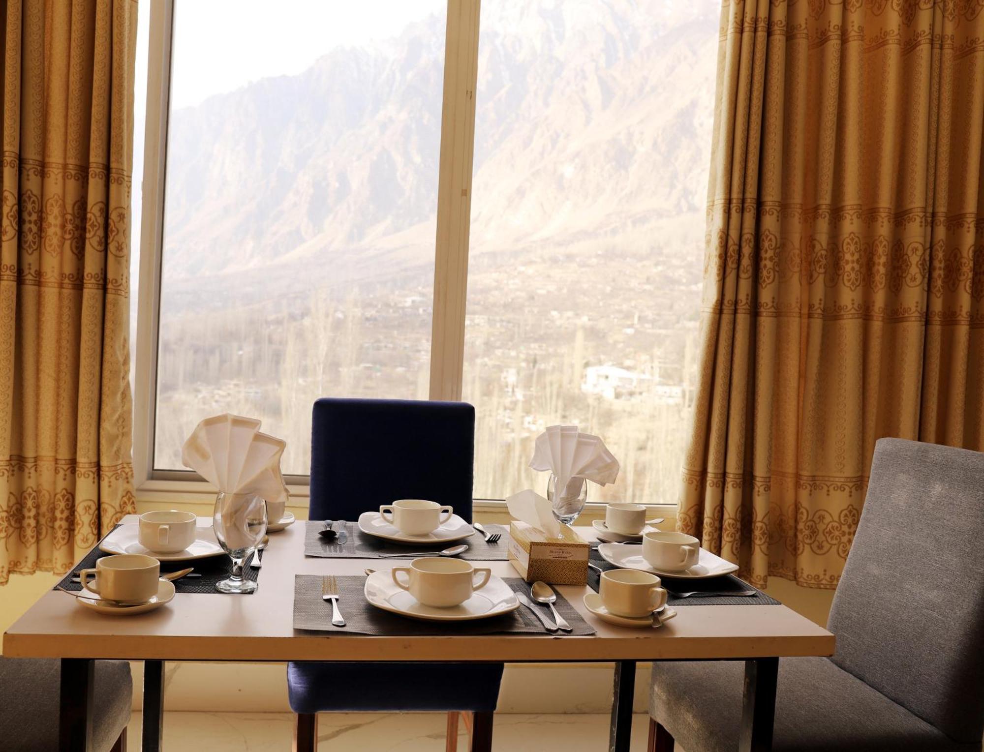 Hilltop Hotel, Hunza Karimabad  Luaran gambar